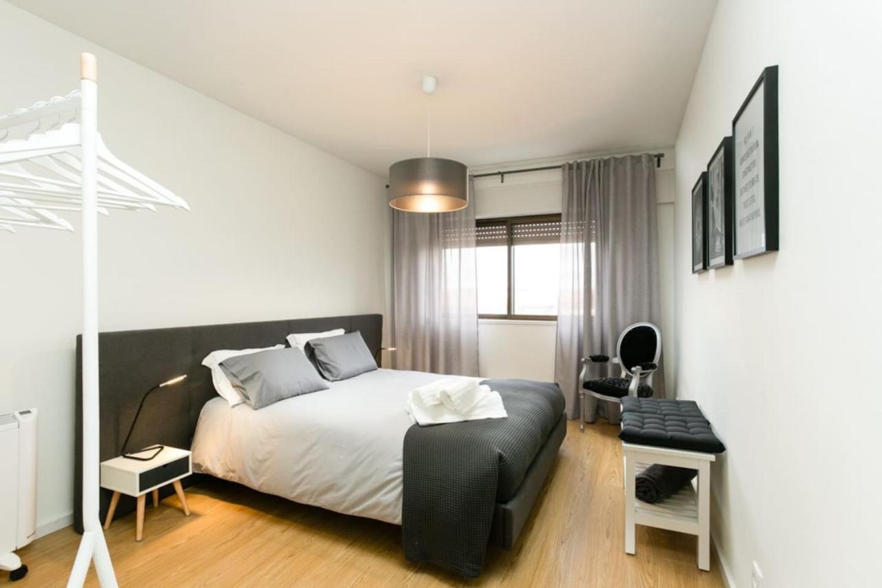 Aposentus - Elegant Functionality Porto Downtown Apartment Exterior photo